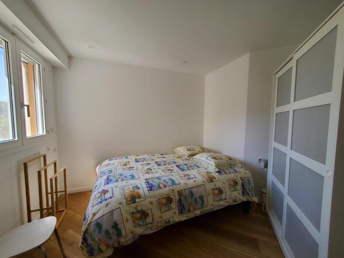 2 Pieces 32M2 Plage A 150M Fréjus Екстериор снимка